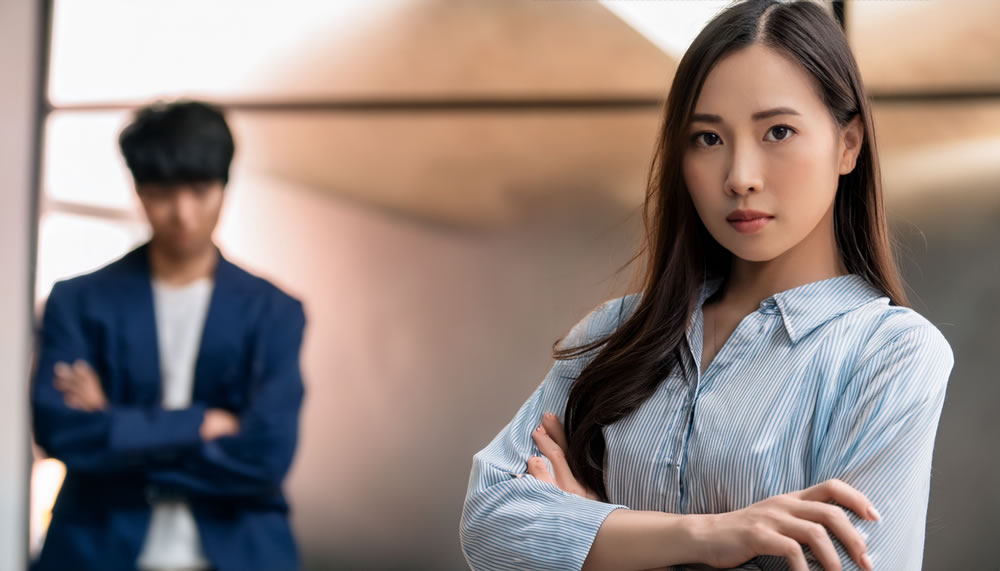 彼氏がキャバクラに行くことについて伝えるべきこと | 年下彼氏との上手な付き合い方